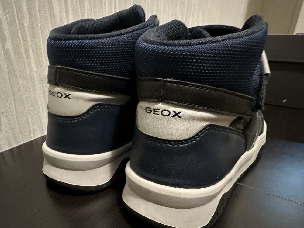 Обувь демисезон кожа  р 35 Geox новое
