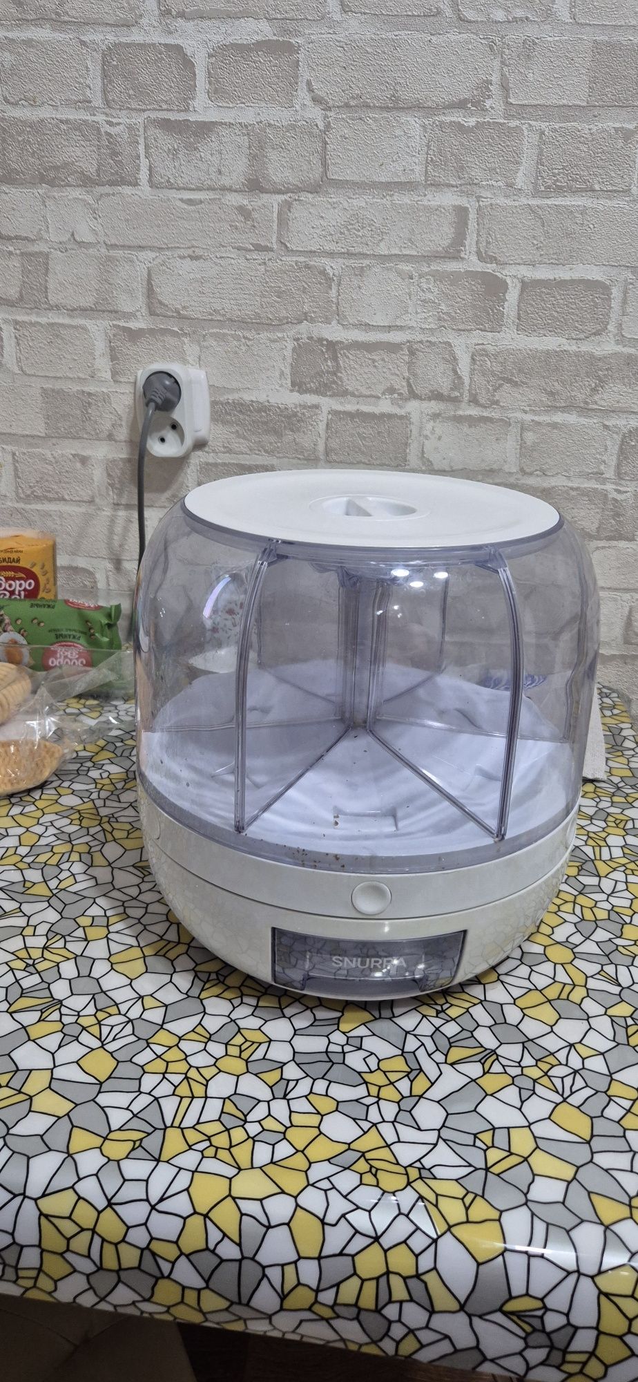Продам диспенсер для круп