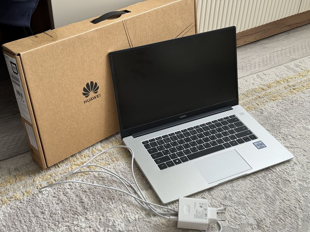 Продам  Huawei Matebook D15