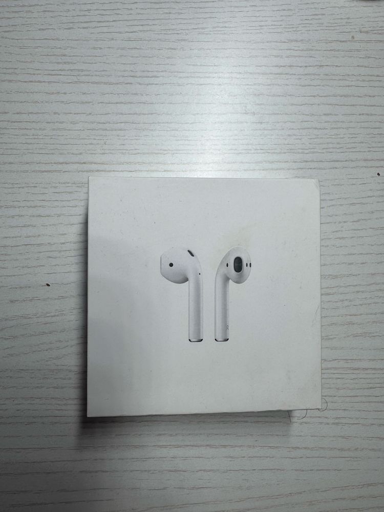 Airpods 1 поколения