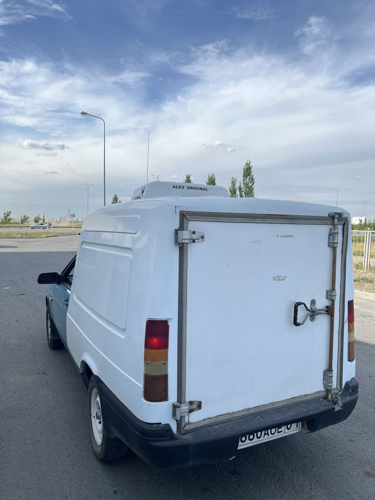 Продам рефрижератор вис 1705