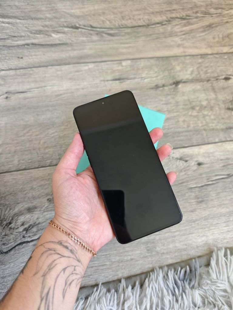 Смартфон Oppo reno 8 pro