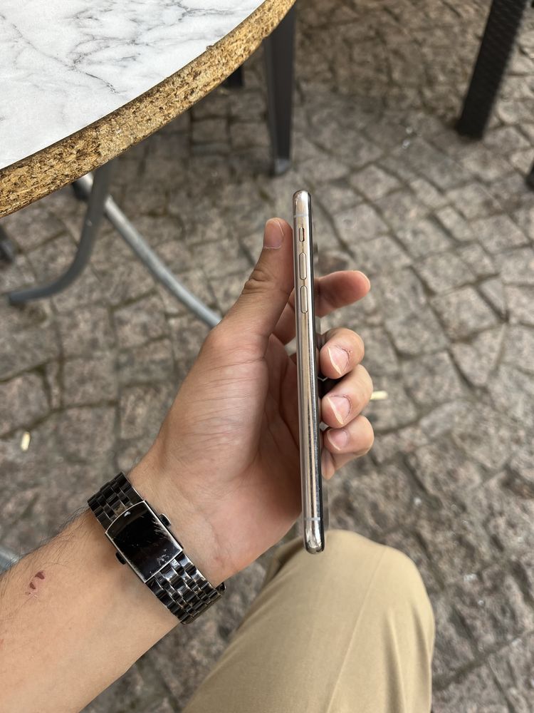 iPhone X 64GB(Емкость 74%)