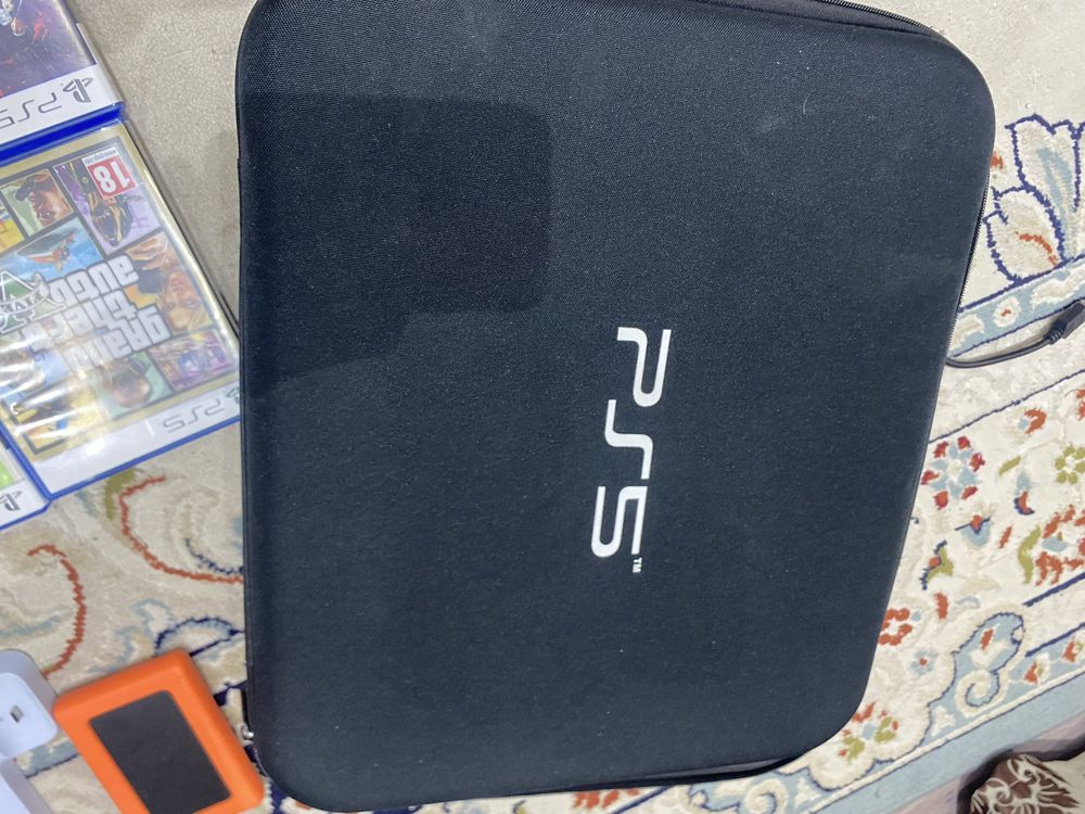 Продаю PlayStation 5 в идеальном состоянии!
