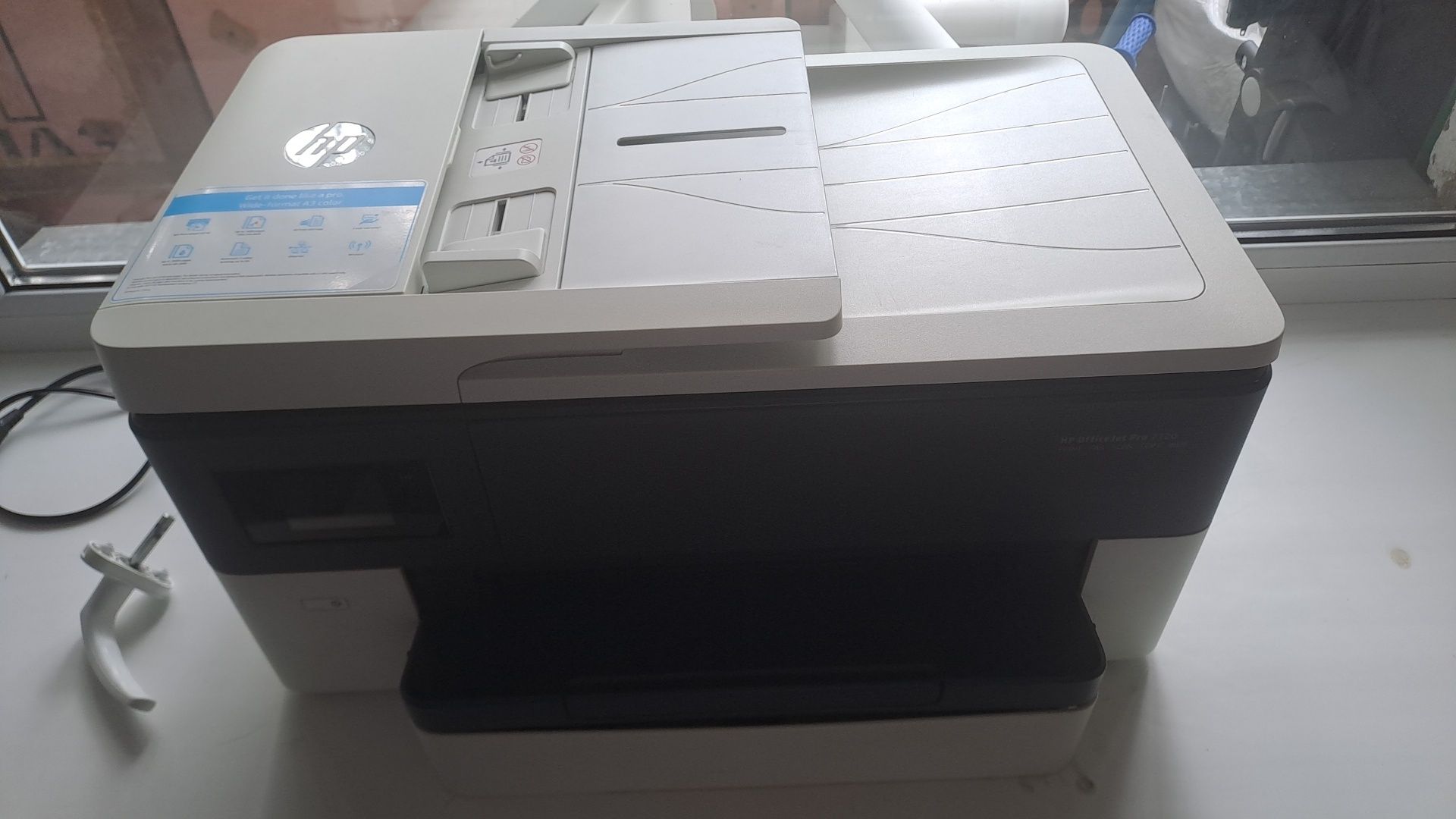 Цветной принтер от HP