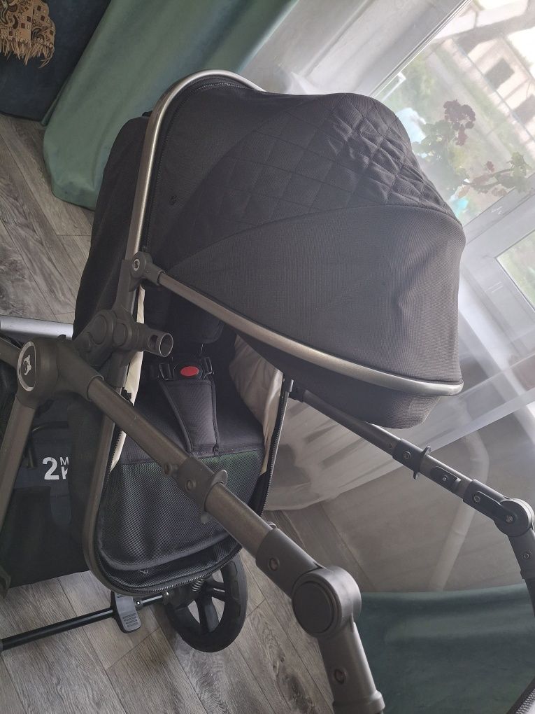 Продам коляска Ining baby. 2 В 1. В ОТЛИЧНОМ СОСТОЯНИИ.