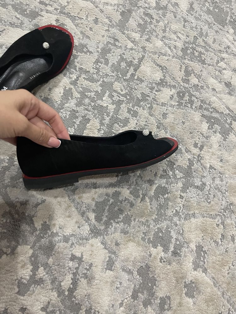 Продам балетки из натуральной замши