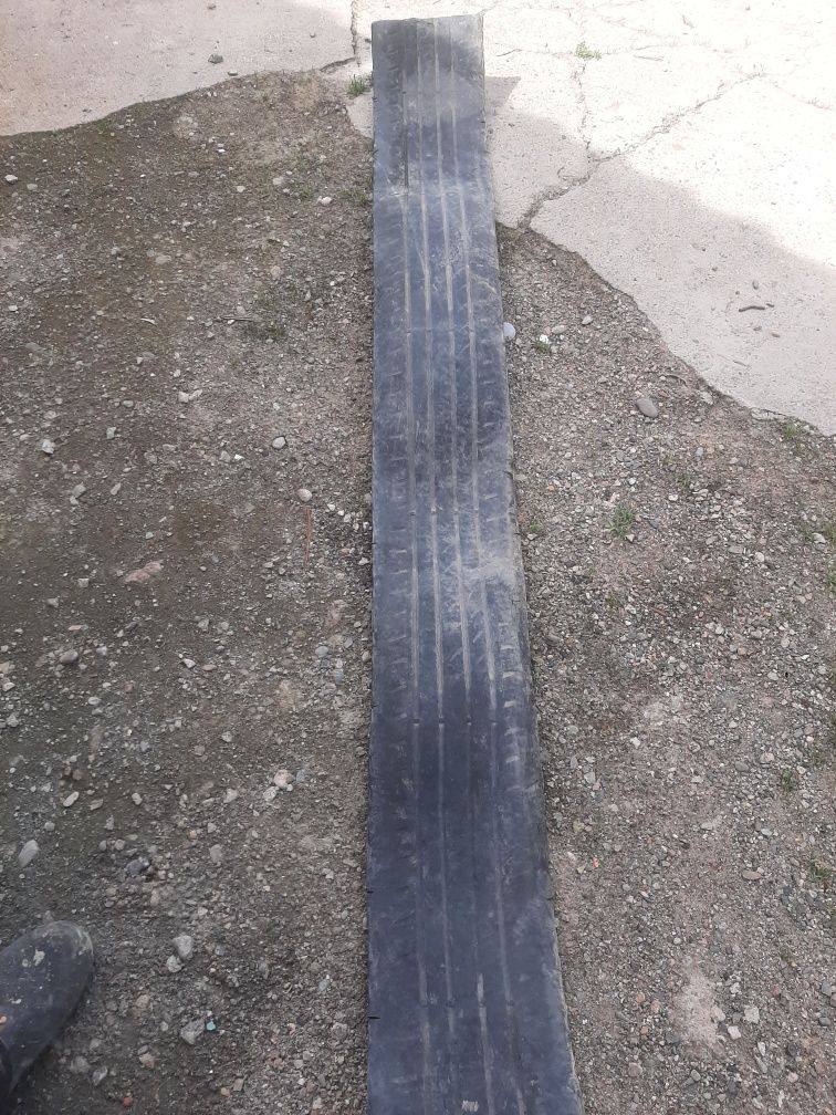 Авто шыны 850штук можно сделать ограждения