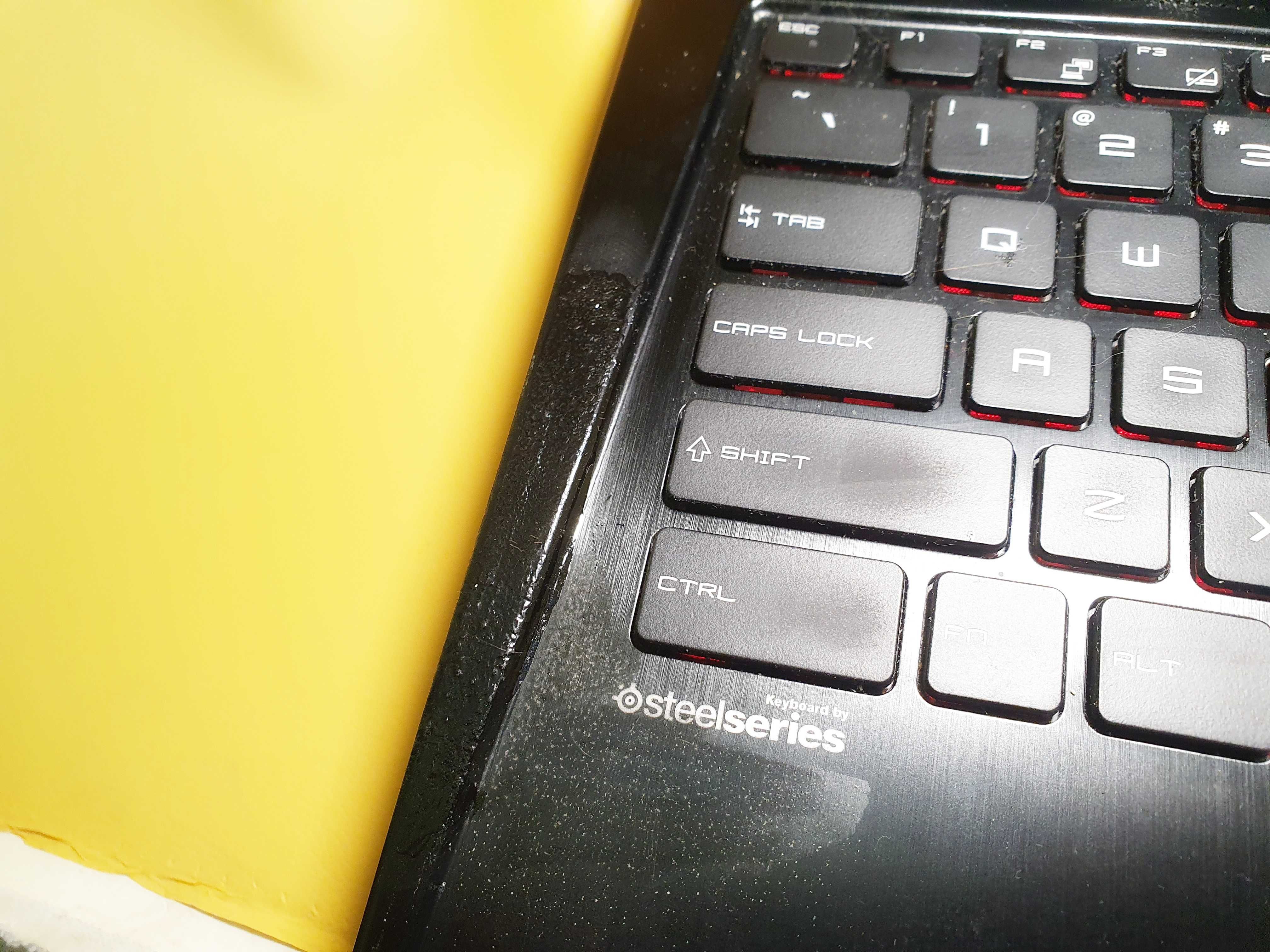 MSI GS60 2PE Ghost Pro 15 FHD, i7 4700hq, GTX 870M 16RAM, 256 ssd