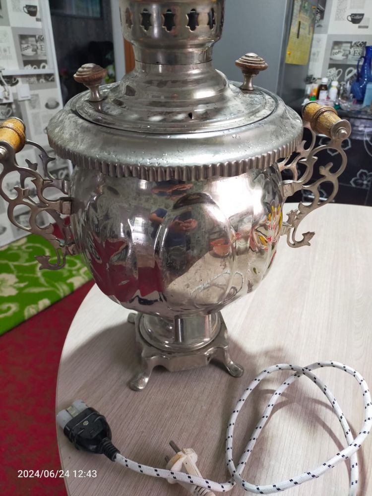Продам самовар 2в одном