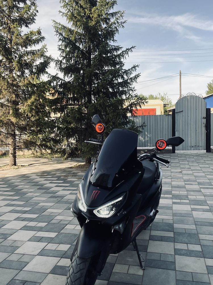 Скутер макси 150куб