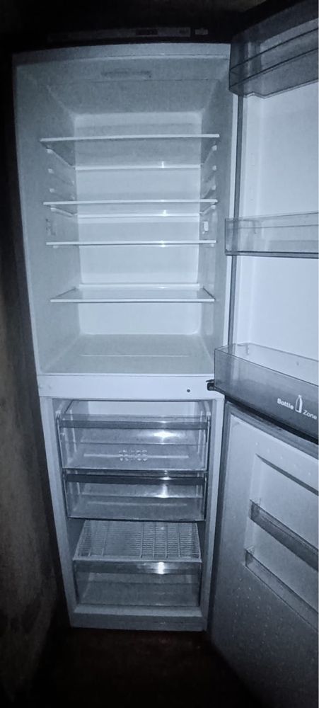Продам холодильник и телевизор
