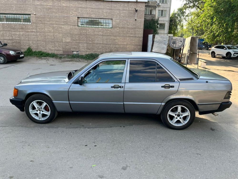 Mersedes Benz 190