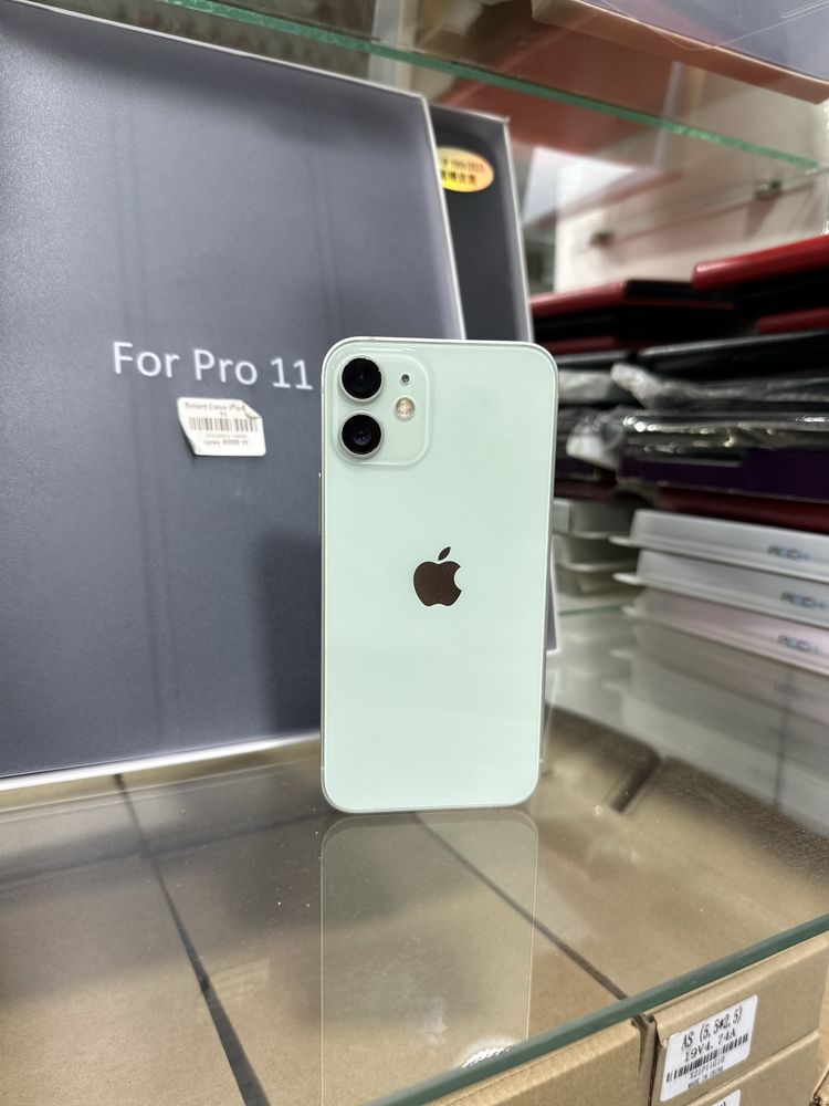 Продам айфоны 64,128гб