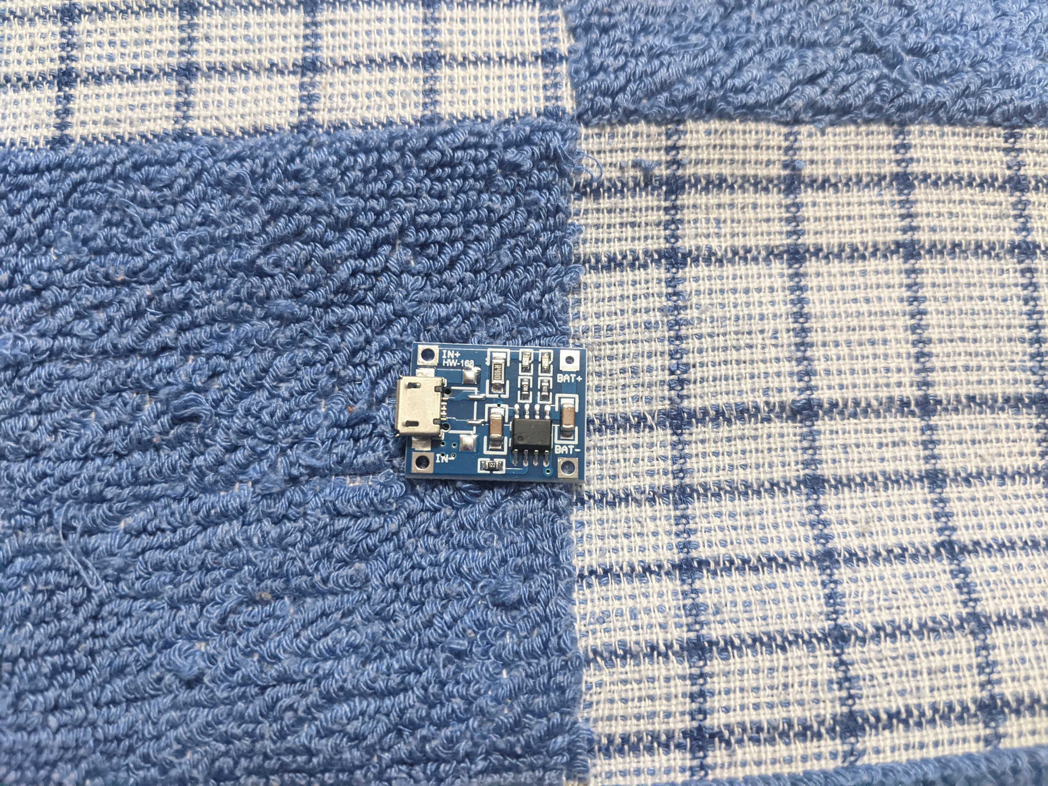 Модуль зарядки литиевых аккумуляторов на TP4056 без защиты micro USB