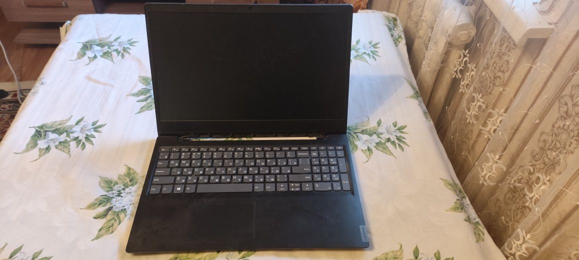 Продам ноутбук Lenovo