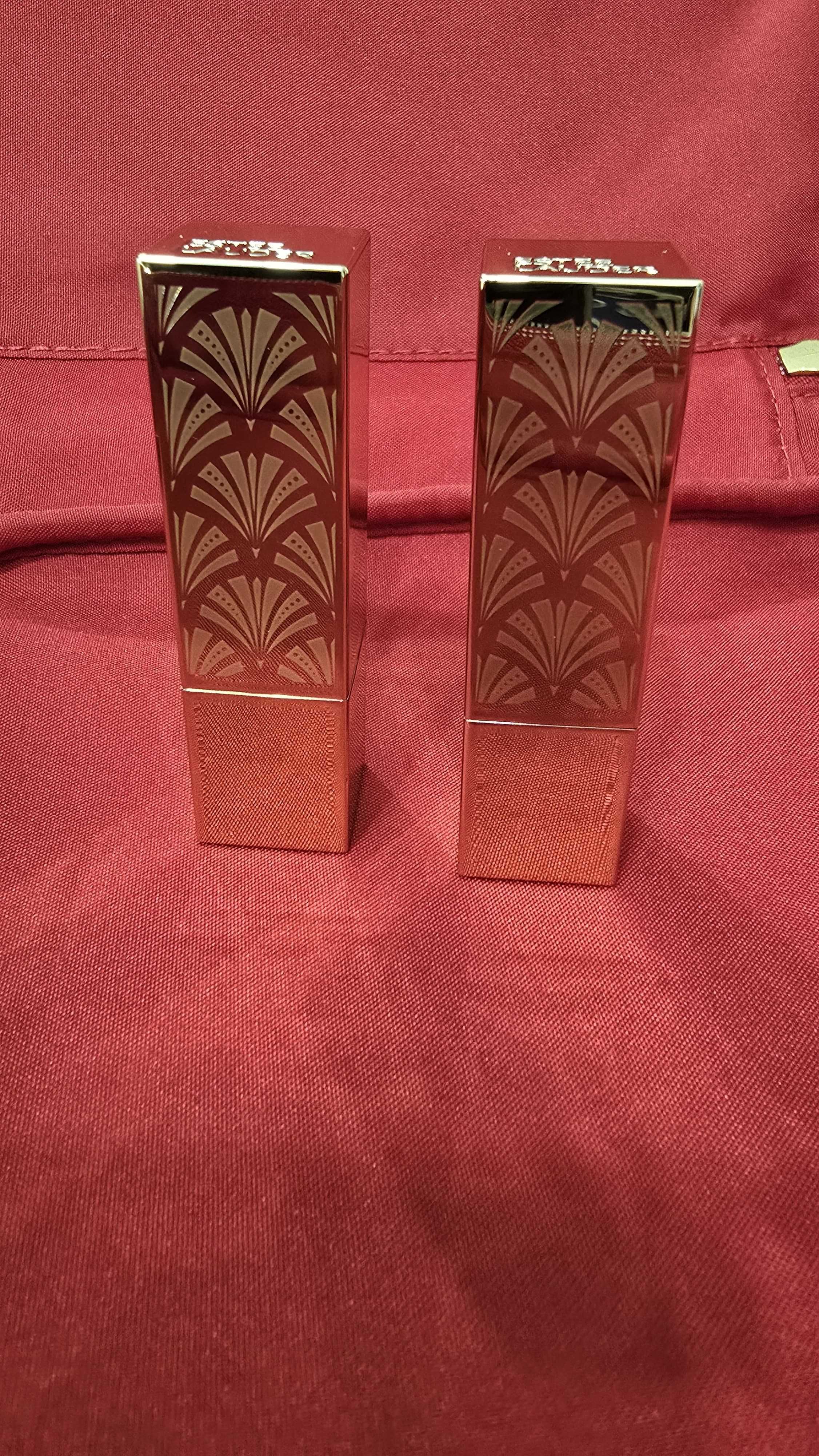 Помада лимитированная Estee lauder