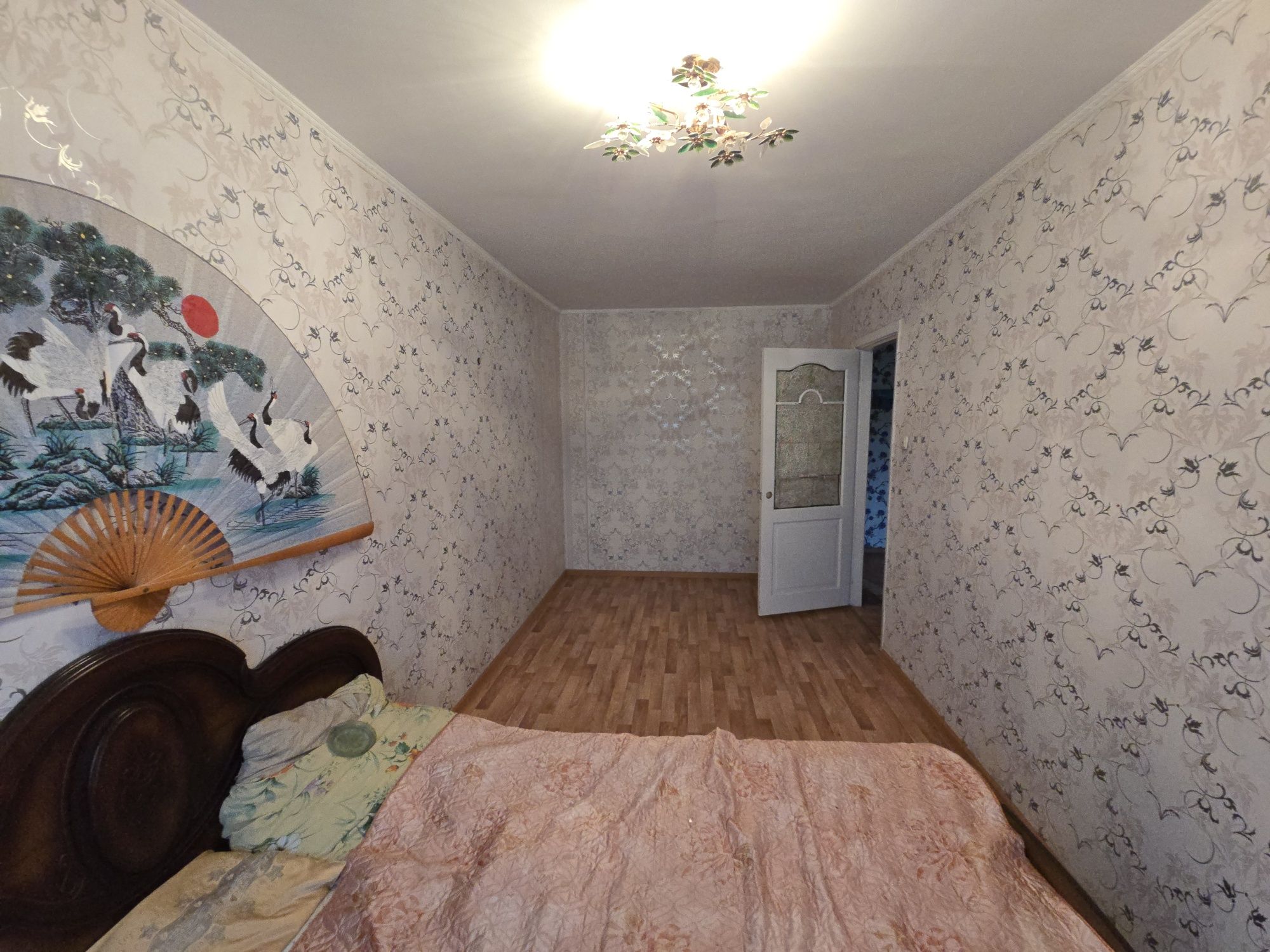 Продам трёхкомнатную ЛЕНИНГРАДКУ