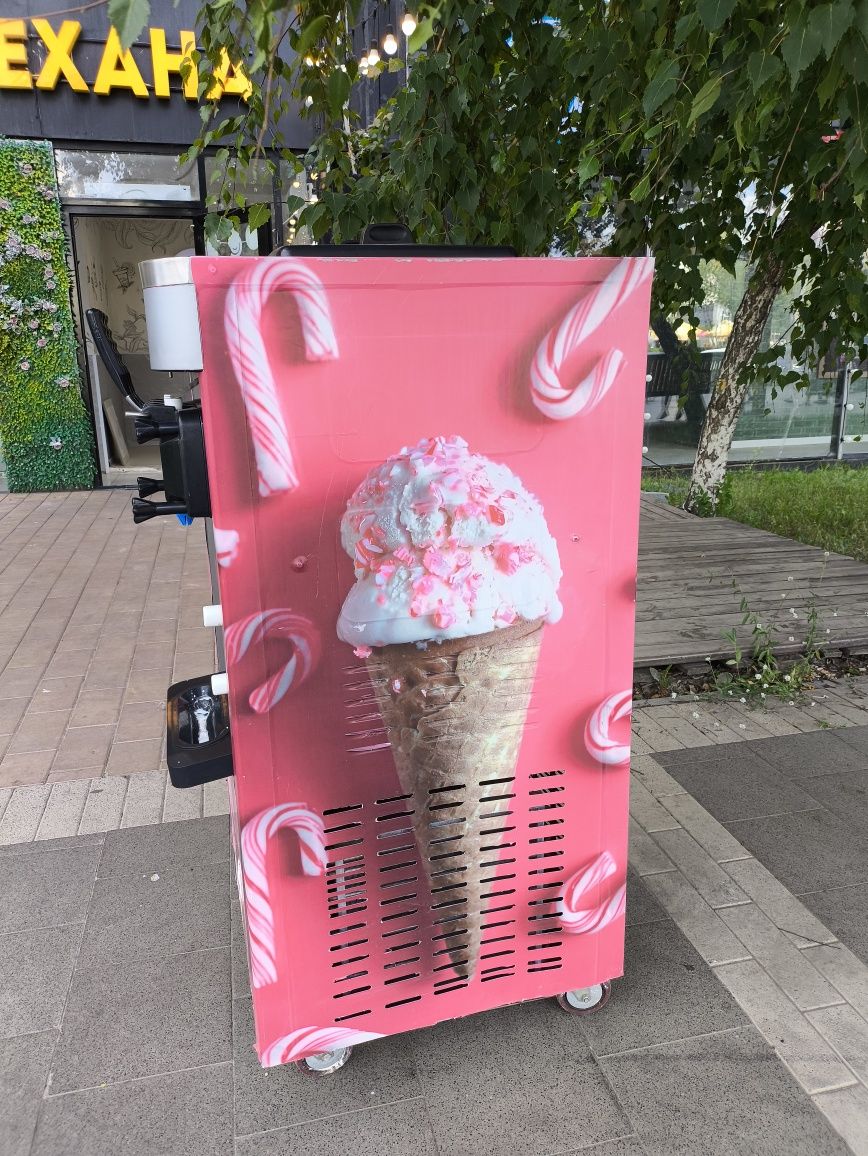 Мороженное аппарат продам срочно!
