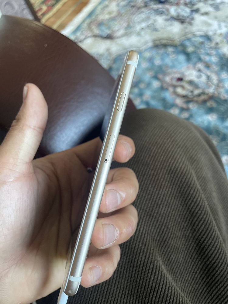 Продам Iphone 6s , срочно!