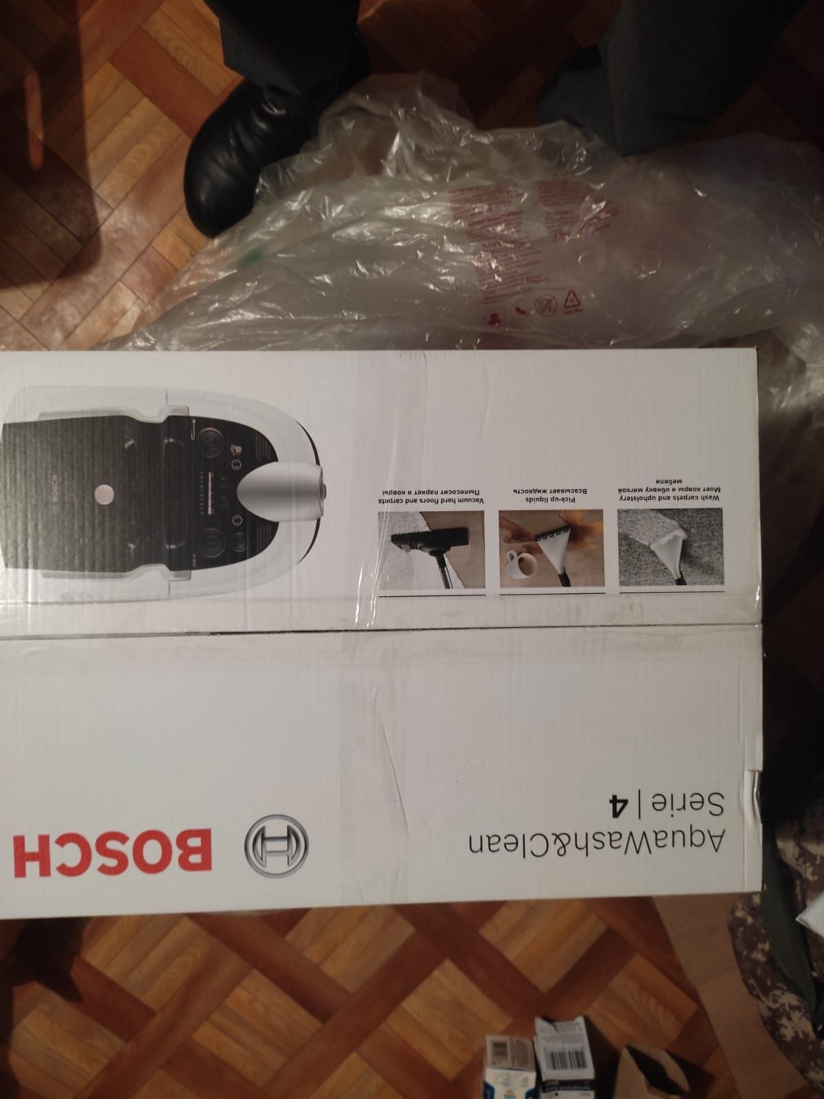 Продам новый моющий пылесос bosch aquawash clean serie 4 полный компле