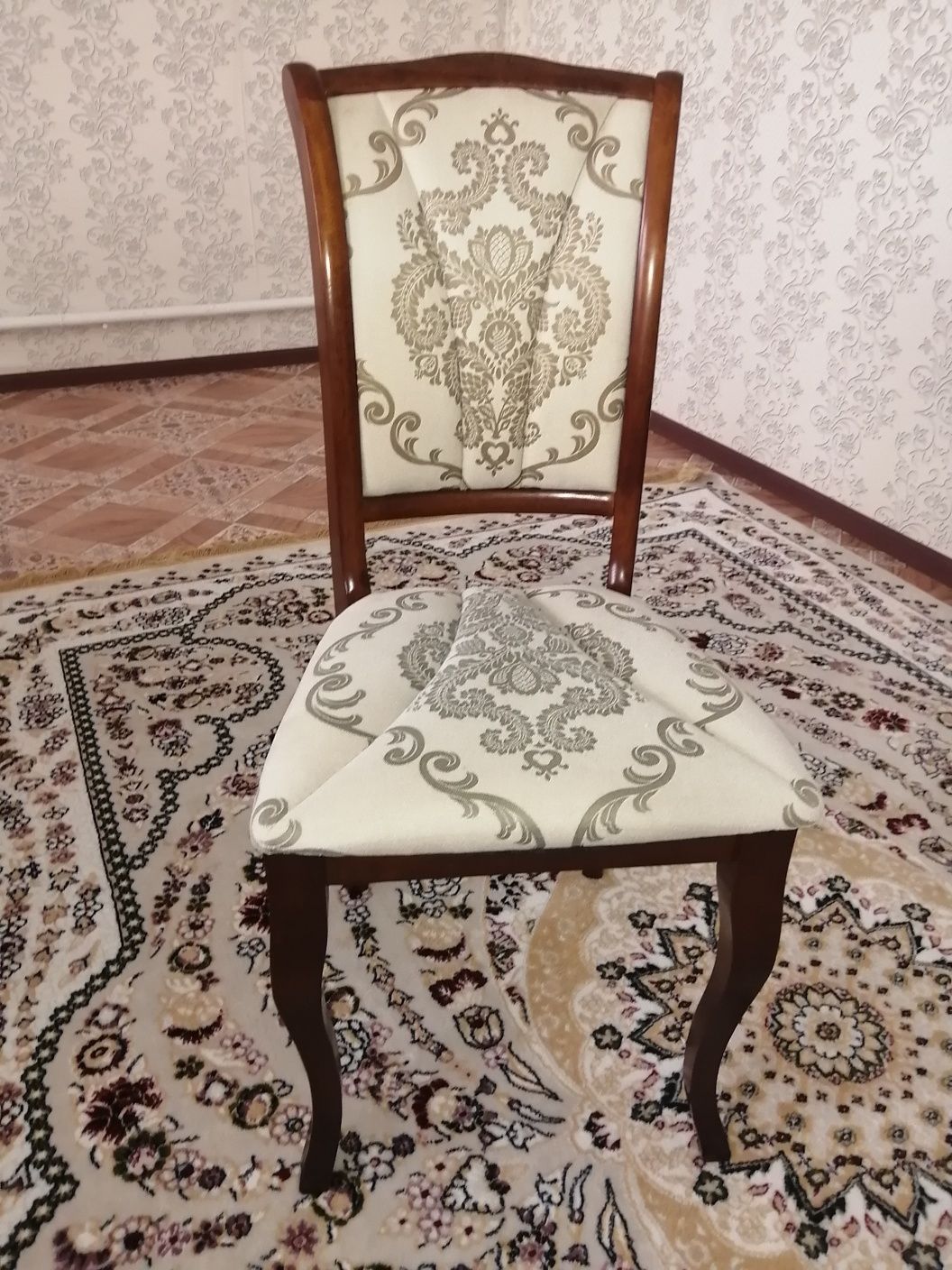 Продам стул+стулья