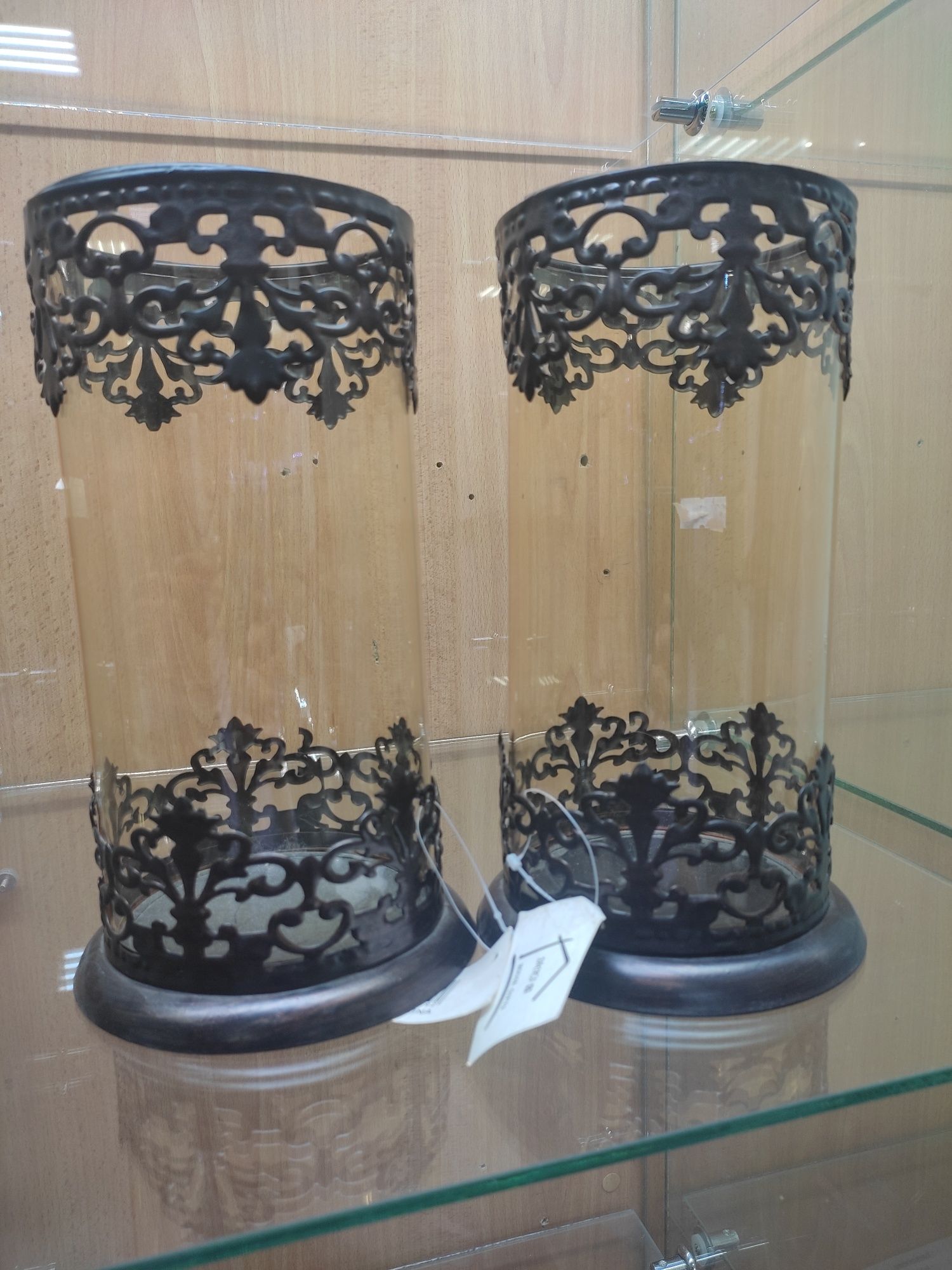 Продам  сувениры вазы, ключницы, часы