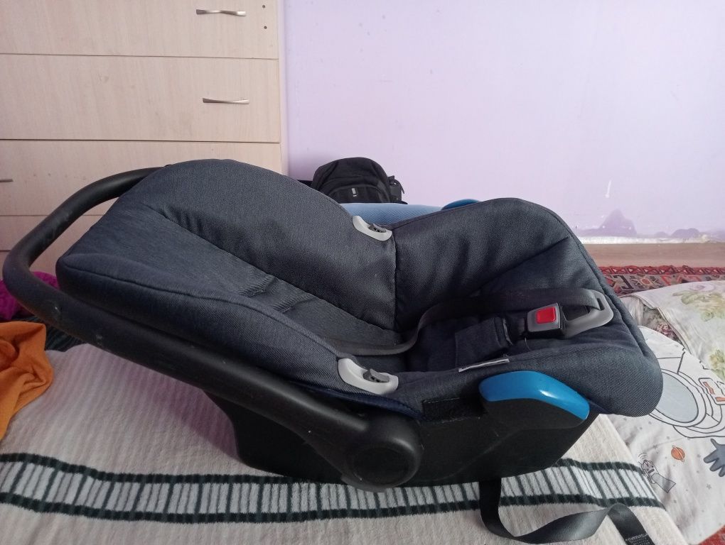 Продам автокресло
