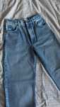 Джинсы Zara со стразами