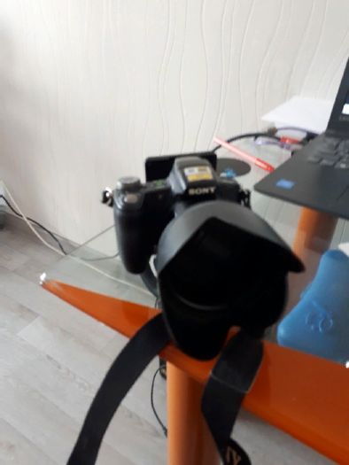 продаю цифровой фотоапарат SONY модель DSC-H50