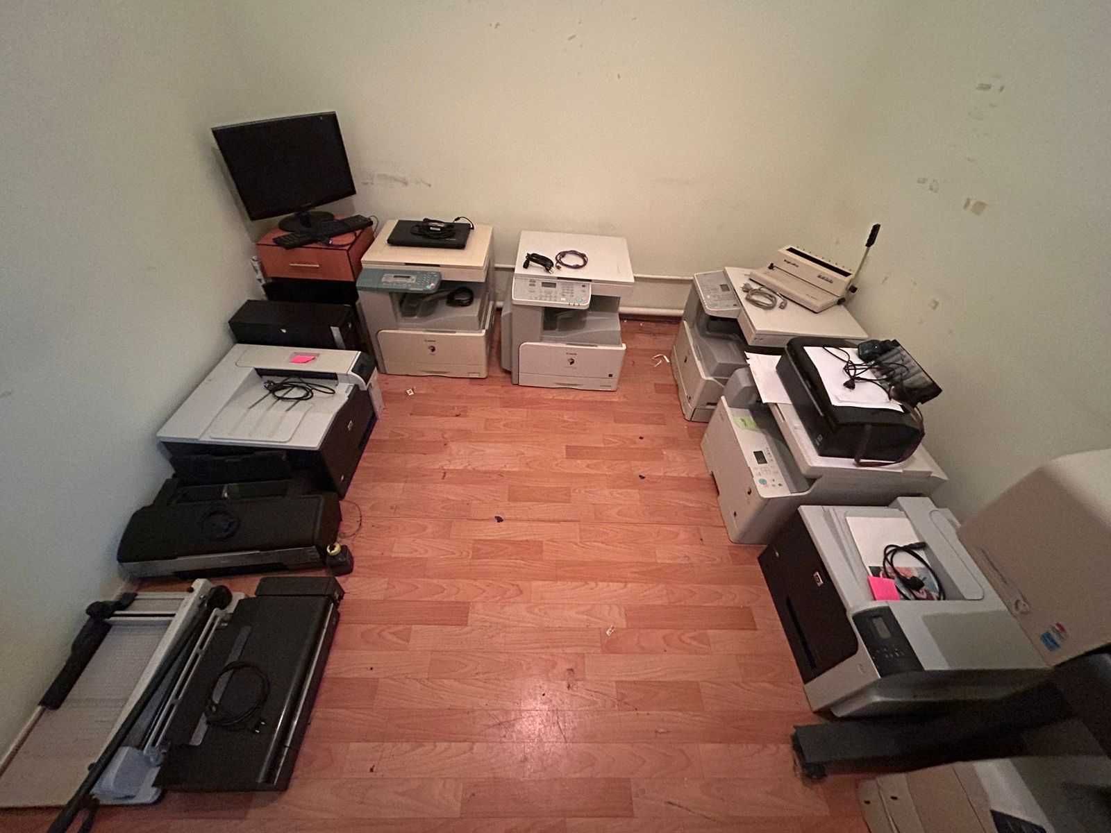 Продам срочно компьютерные услуги. Все в рабочем состоянии.  СРОЧНО