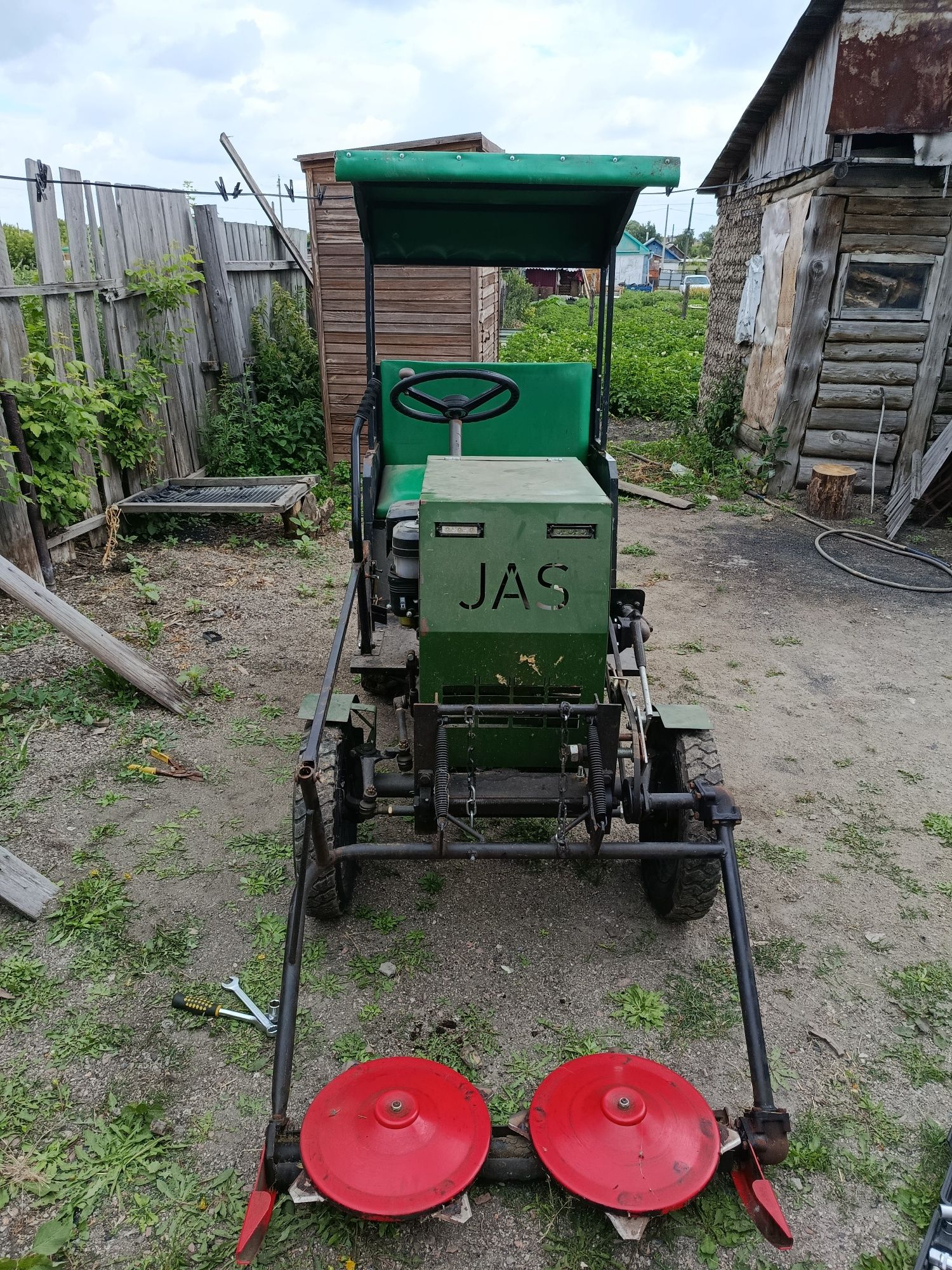 Продам мини трактор