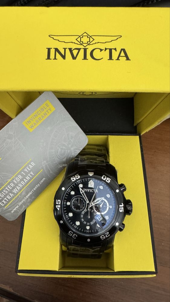 Invicta часы оригинал с Европы, обсалютно новый