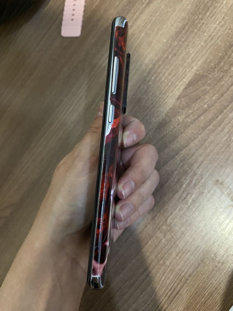 Продам телефон Xiomi Redmi Note 8 Pro