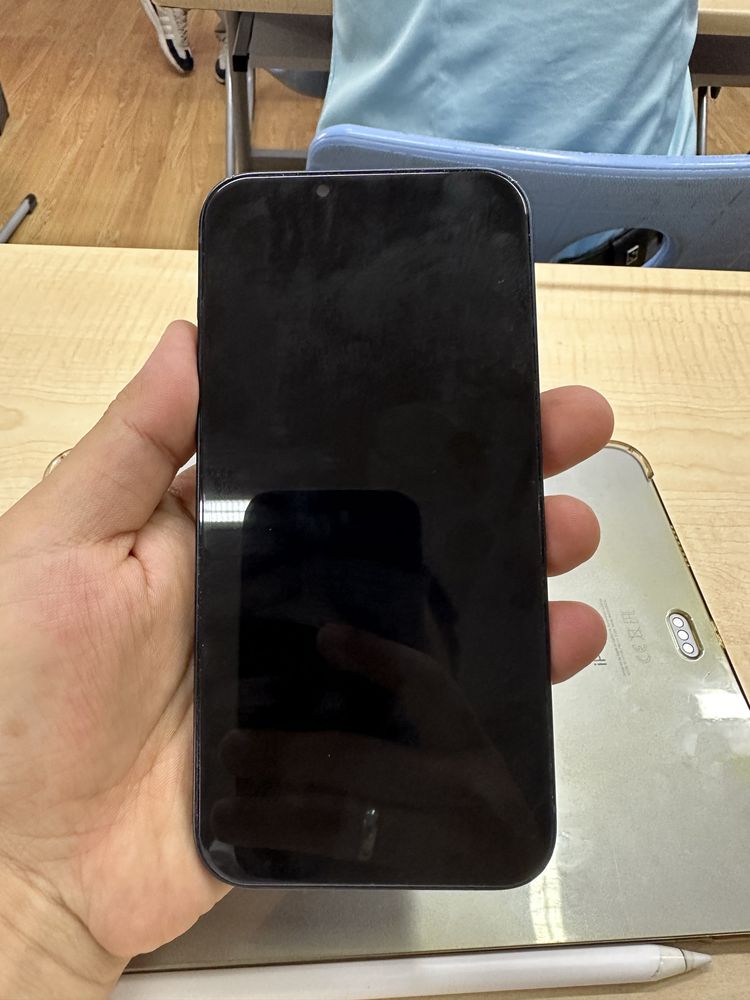 I phone 14 plus 256 gb akm 87%