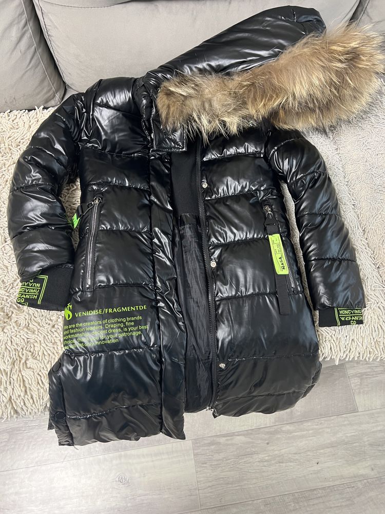 Продам куртку зимнюю вещи