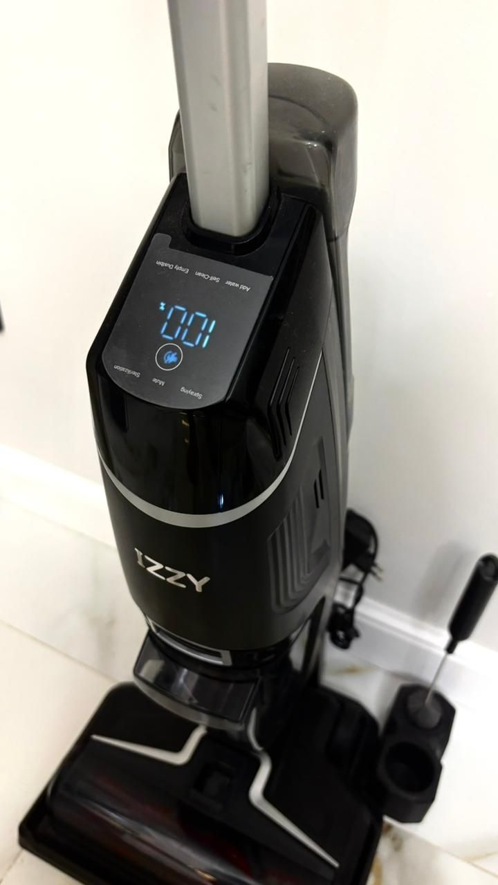 Продам пылесос Izzy