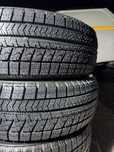 Шины комплект покрышки зимние липучка Bridgestone новый  185/60/15.  .
