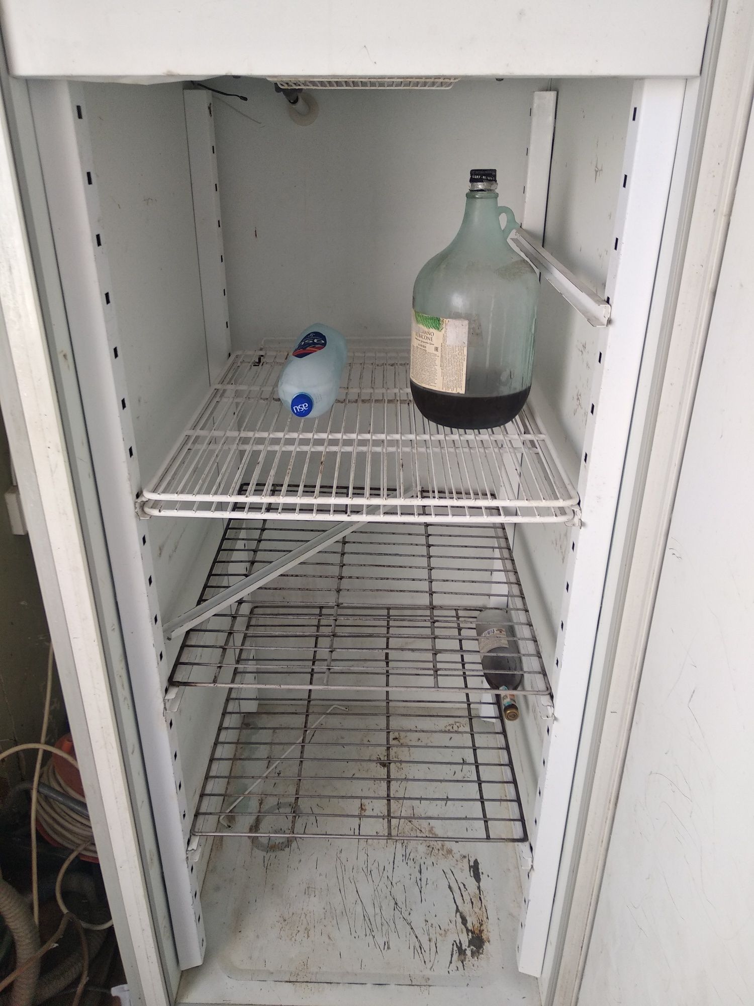 Продам морозильную камеру
