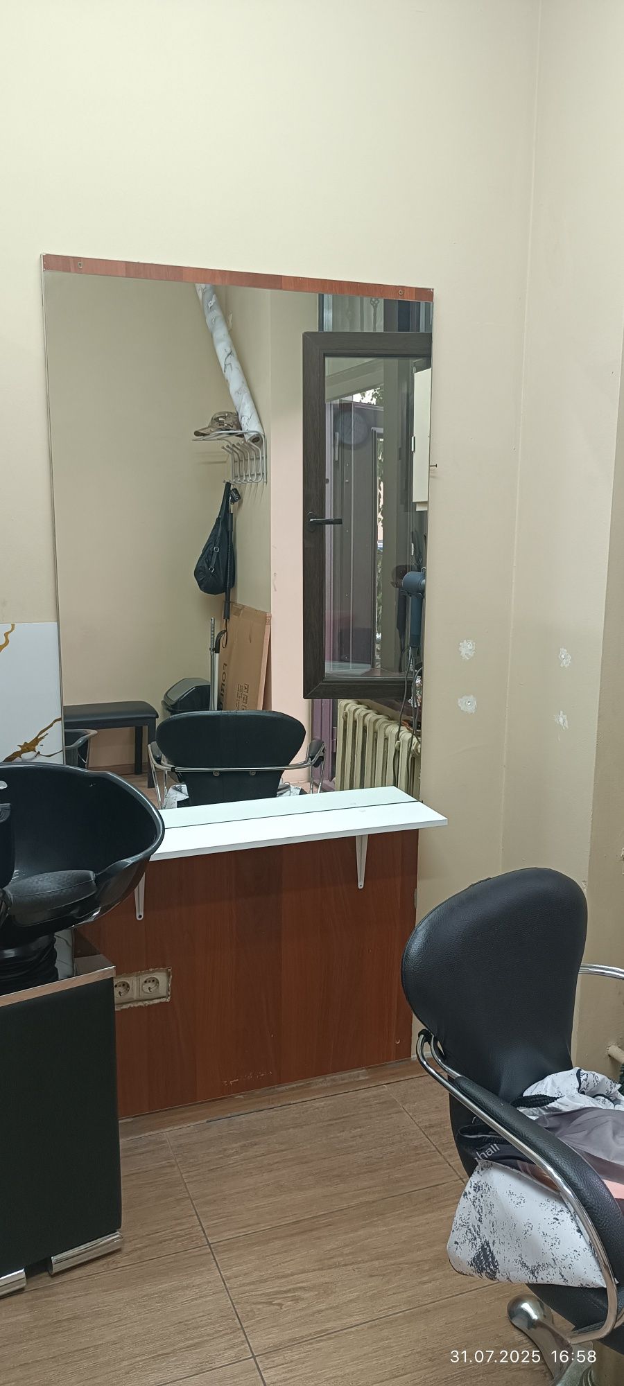 Зеркало для салона