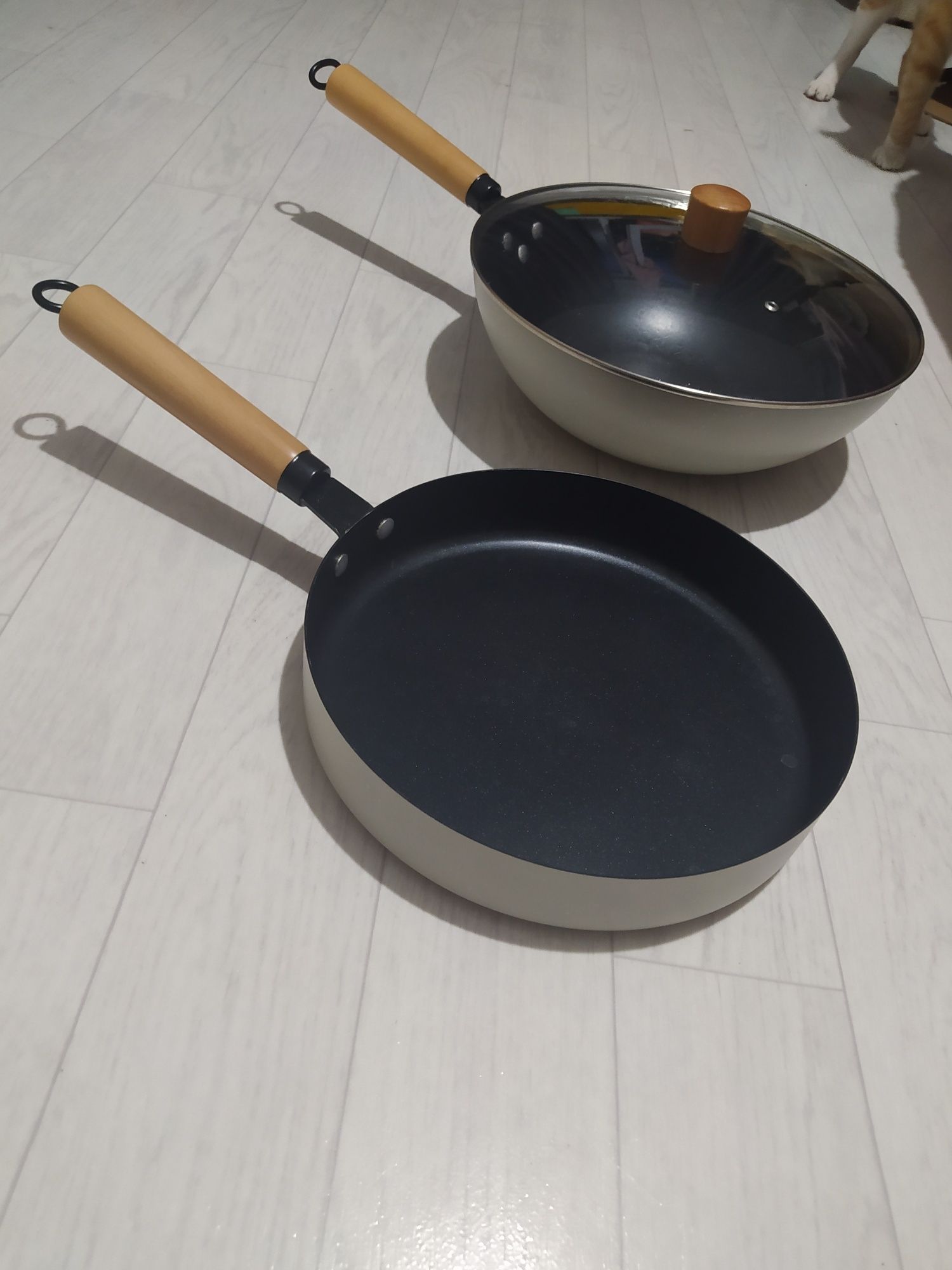 Продам сковороды