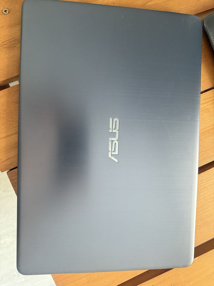 Ноутбук Asus vivobook S405U