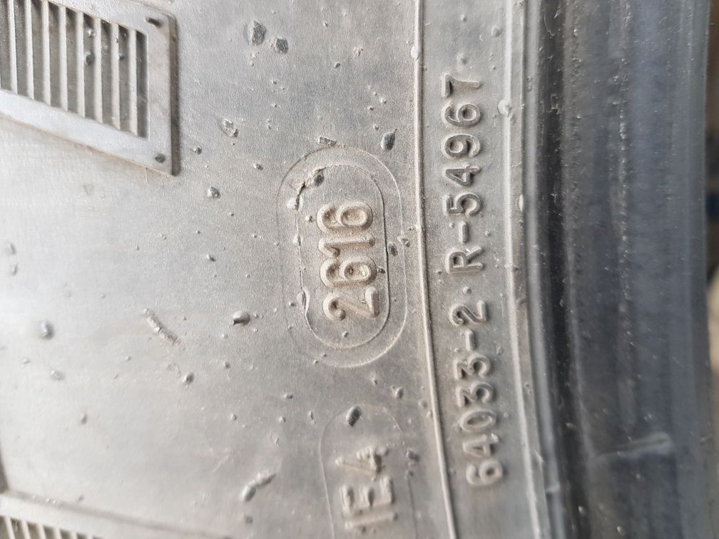 Шины зимние Cooper STT Pro 37х13.5х20