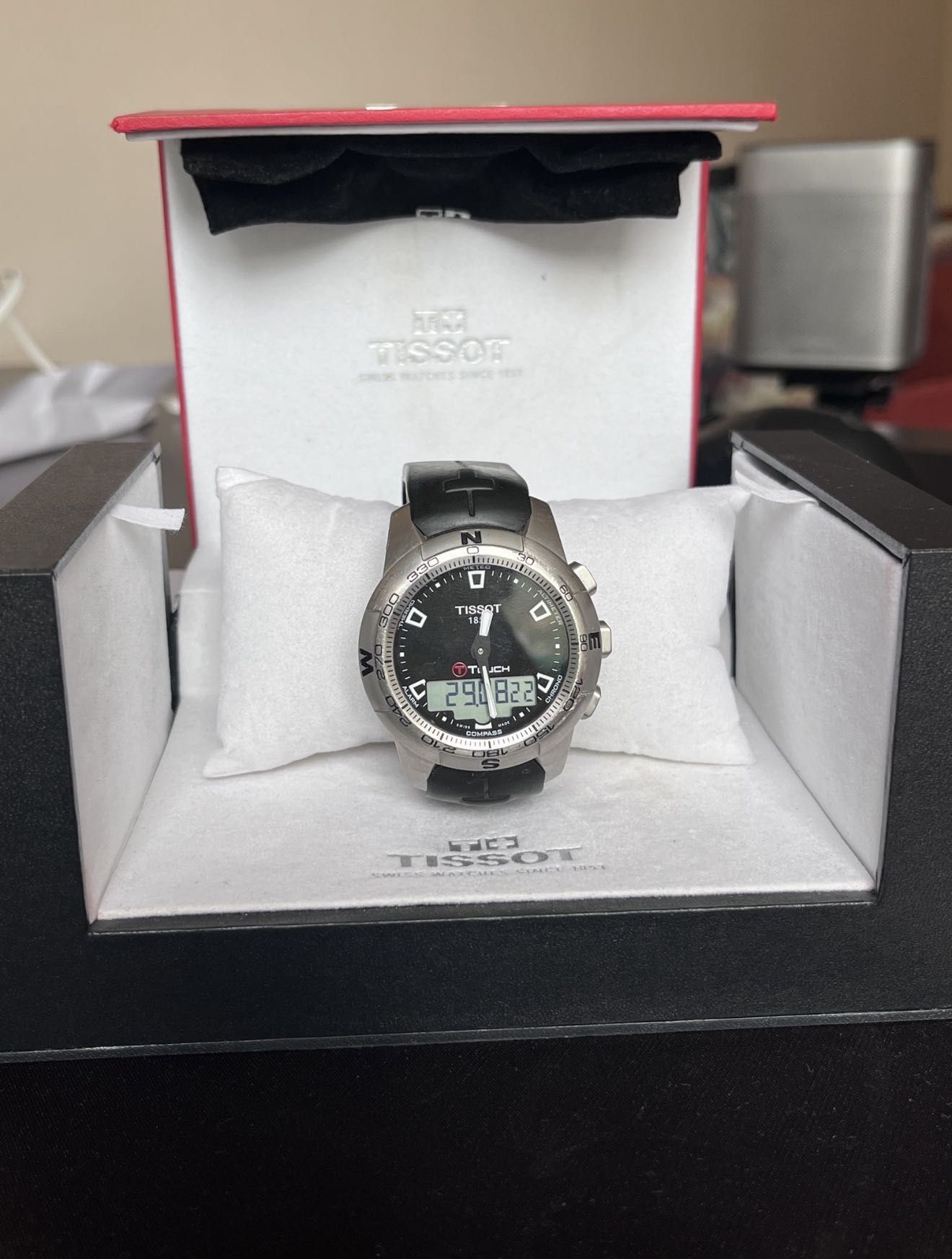 Продам часы Tissot Touch 2, сталь, силикон, коробка.