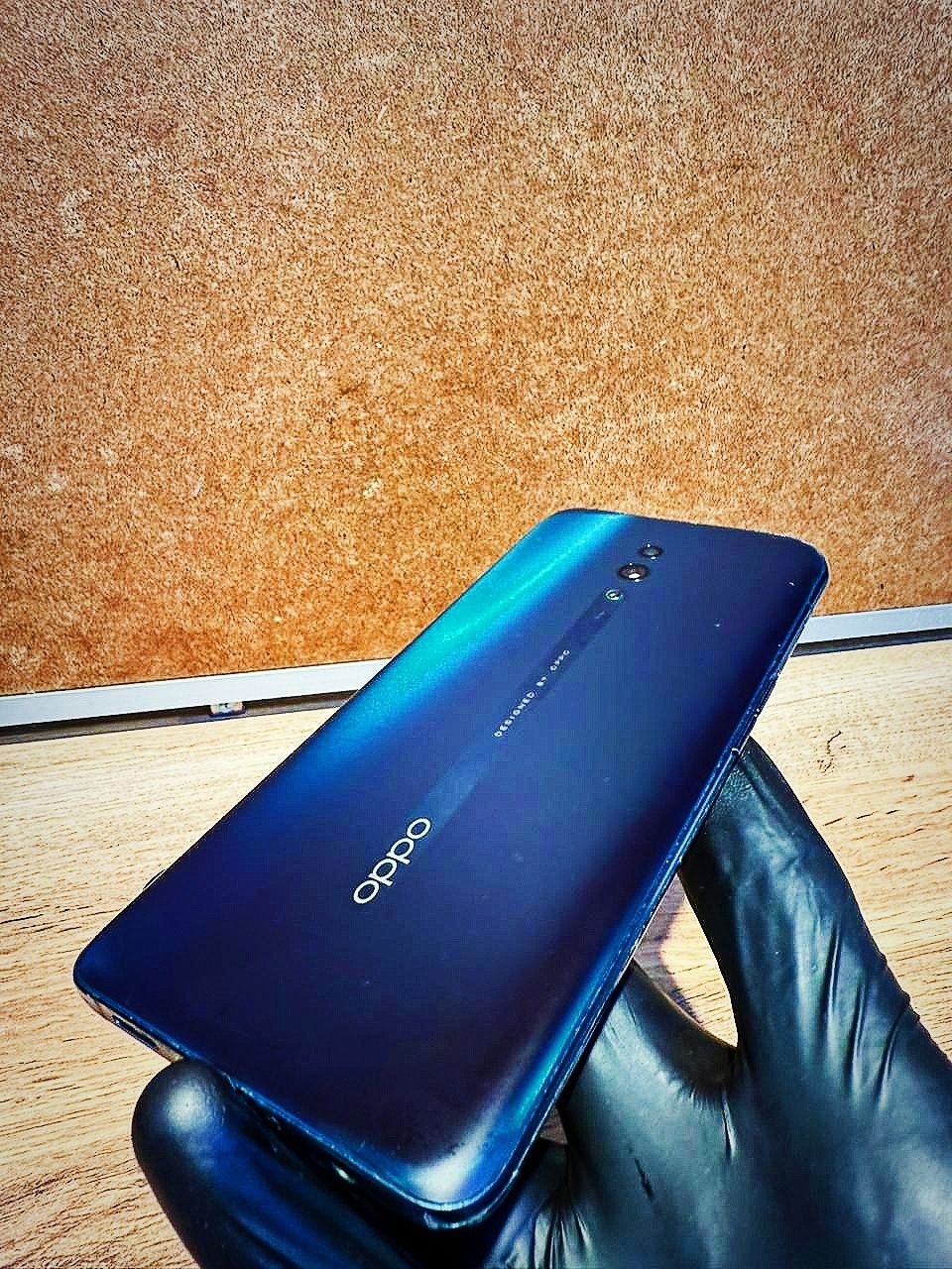 Продам Oppo reno