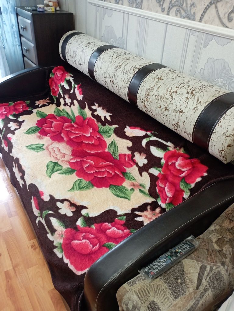 Продам диван б/у