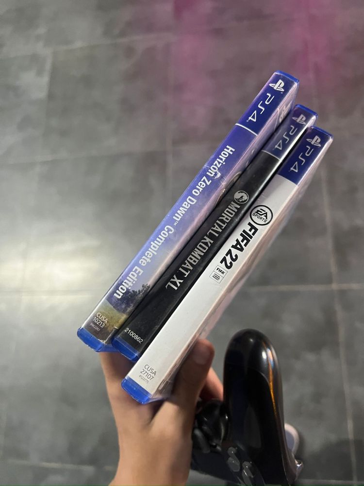 PS 4 slim 1 TB 2020 года