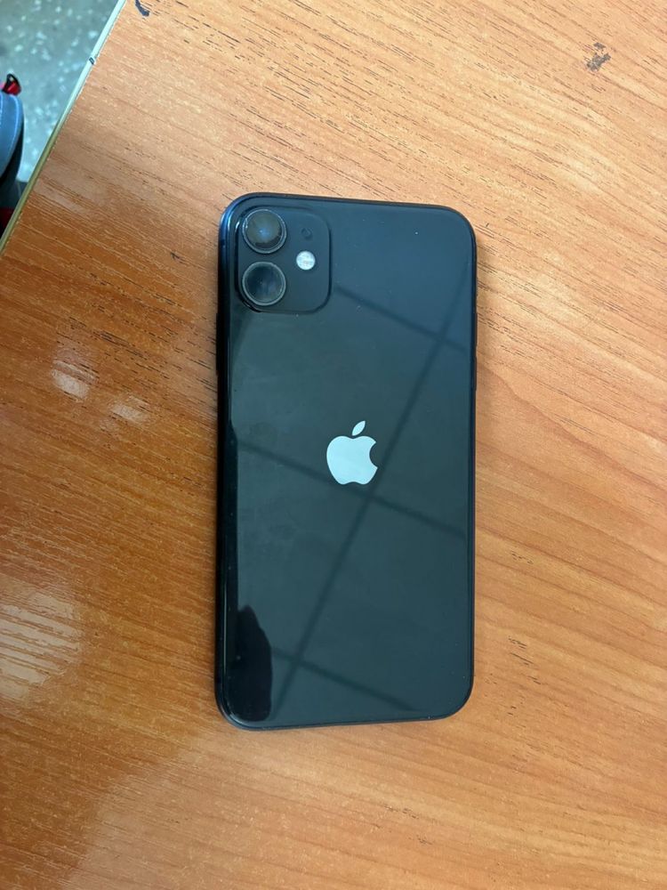 Iphone 11  74акб
