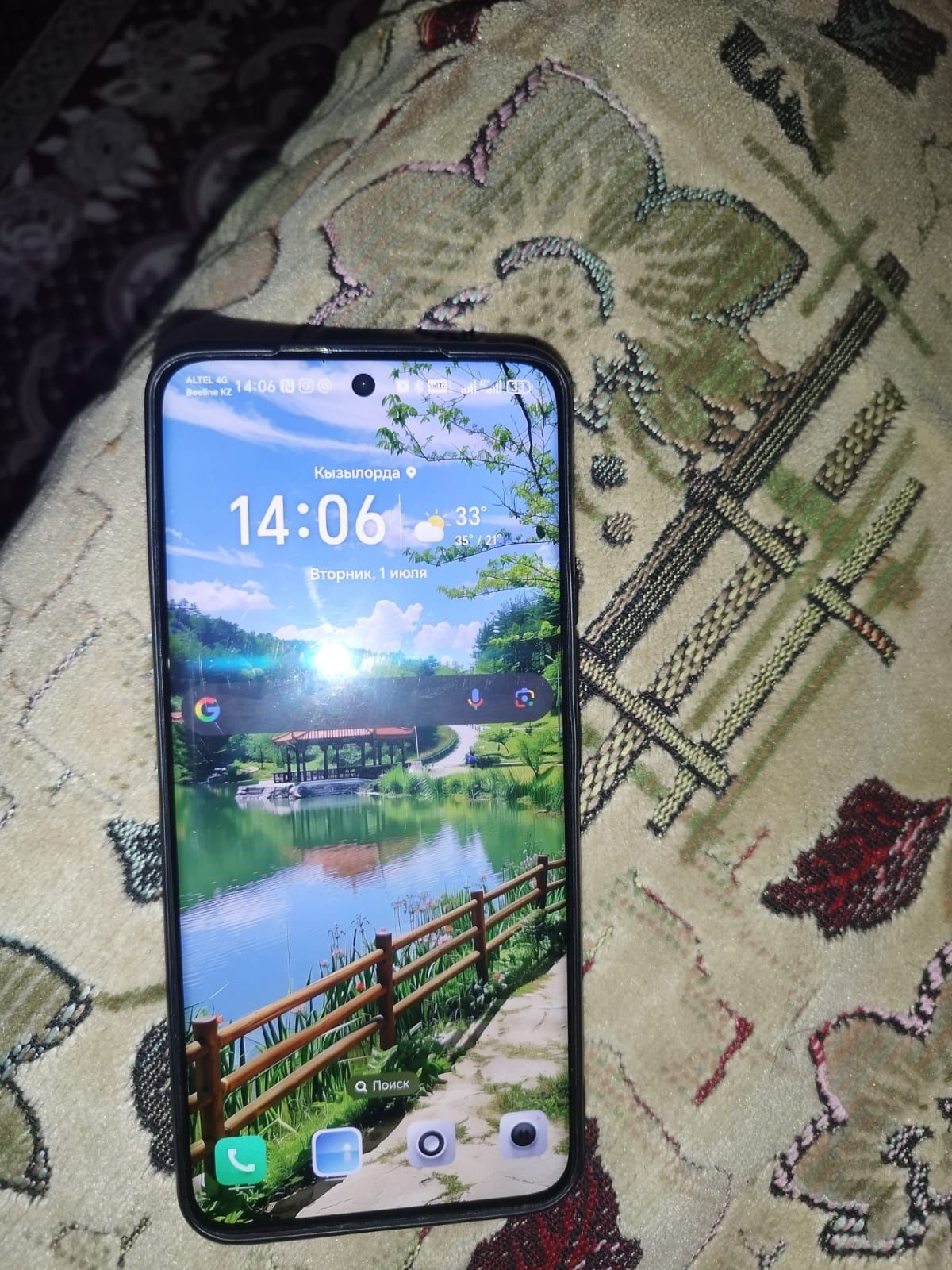Продам смартфон Honor 90