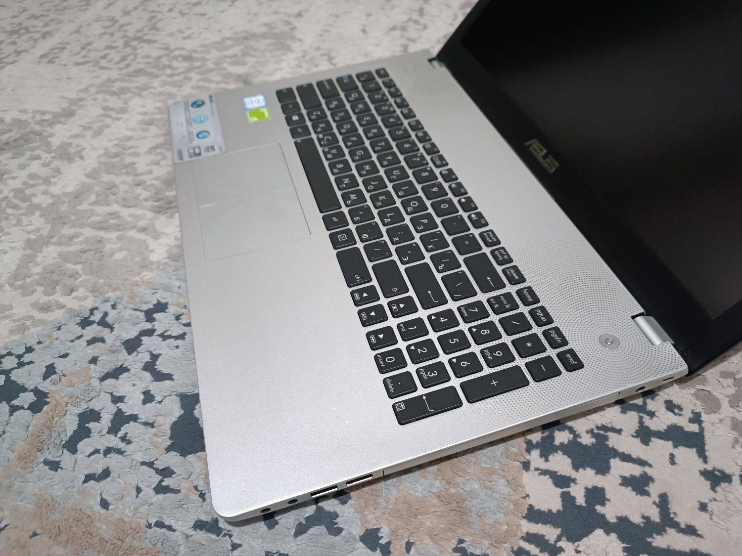 Мощный, Игровой core i7 с SSD, Full HD ноутбук Asus